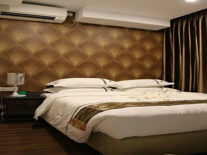 8Day Hotel Yangon 3*,  Myanmar