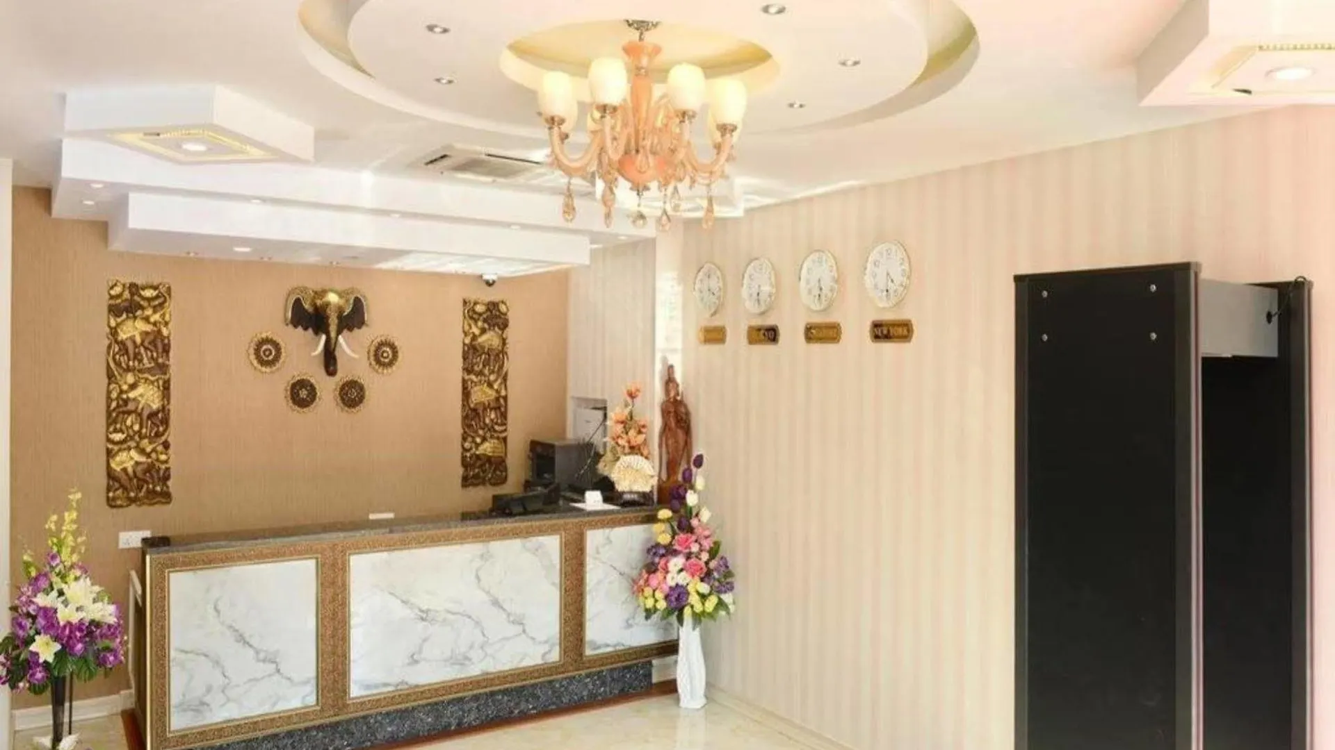 8Day Hotel Yangon