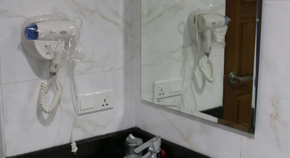8Day Hotel Yangon